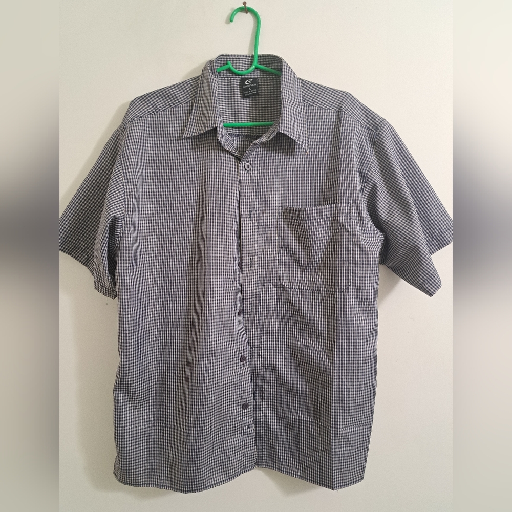 Claudio Nucci. Short sleeve size L.